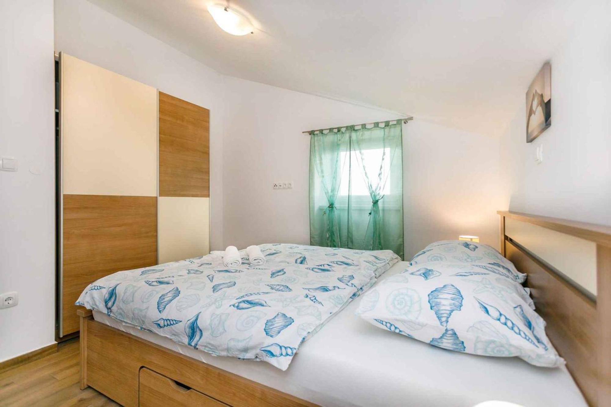 Apartment In Malinska/Insel Krk 38057 Εξωτερικό φωτογραφία